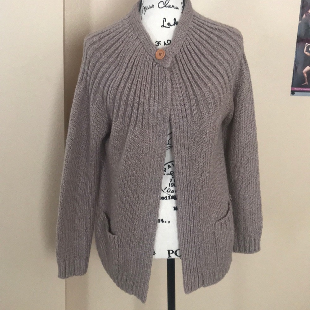 Cute knit sweater
